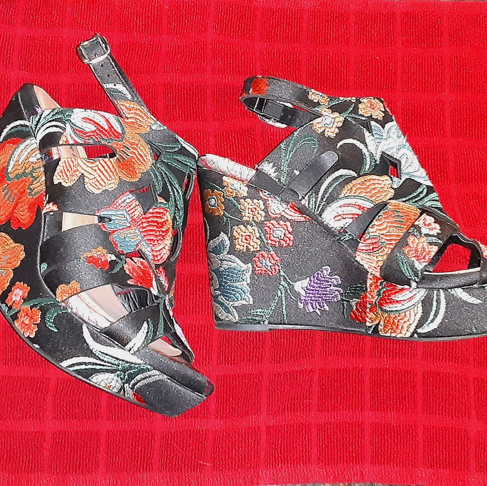 Torrid Floral Embroidered Black Heeled Sandal